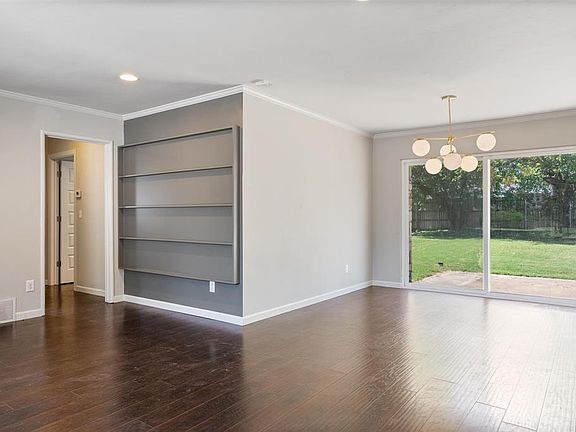 5th image of 1828 Westminster Pl