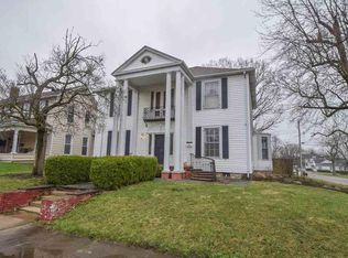 402 N High St, Hartford City, IN 47348