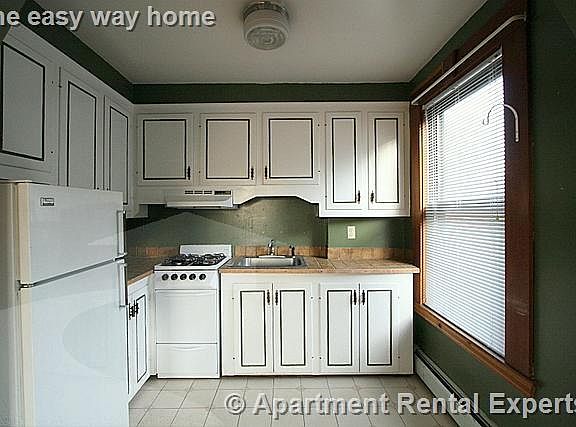 2nd image of 5 Wendell St APT 2