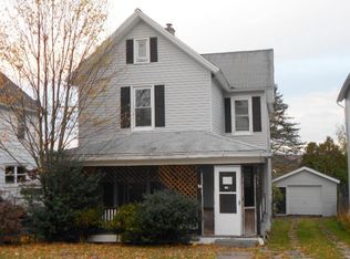 716 Susquehanna St, Forest City, PA 18421