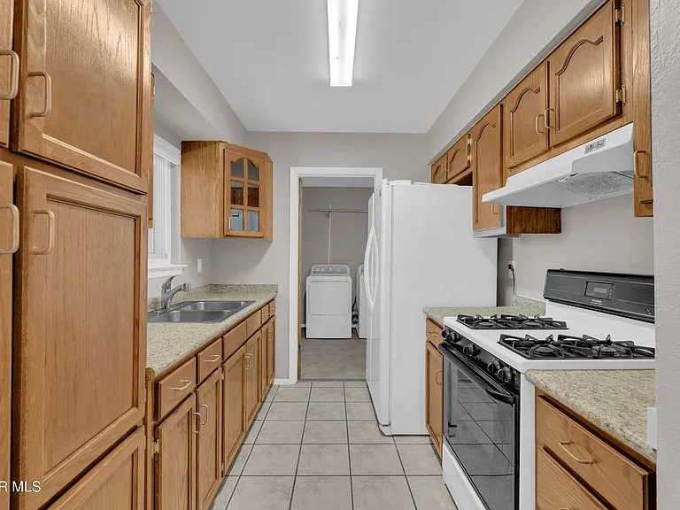 228 Caribe Cir — Photo 13