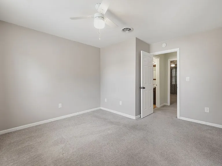 5475 Davis Way — Photo 17