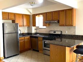 2214 Steinway St, Astoria, NY