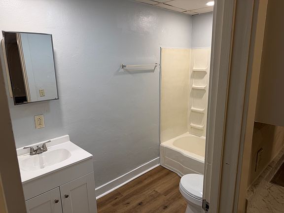 3rd image of 102 E Market St #302