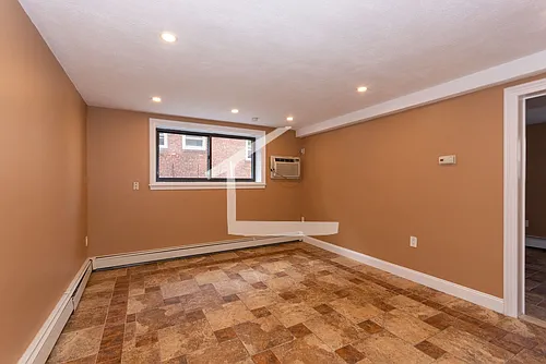 48 Gardner St #2B Photo 1