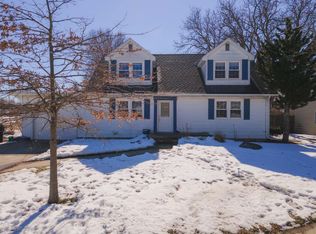 901 Ruston Ave, Normal, IL 61761