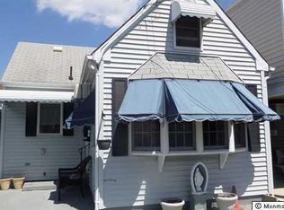 27 W Rutherford Ln, Lavallette, NJ 08735