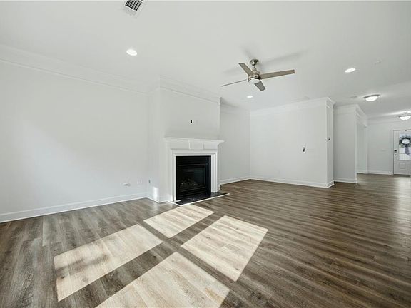5th image of 734 Binkley Walk