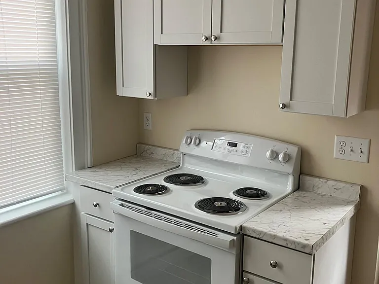 107 Polk St #2 — Photo 3