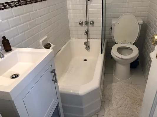 Rented by Alexiou Realty | media 23