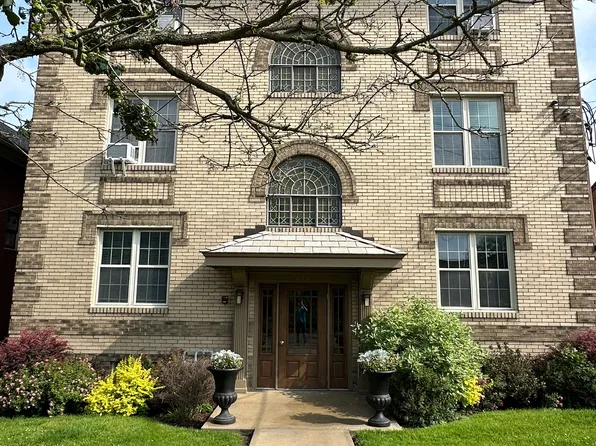 312 McCully St APT 1, Pittsburgh, PA 15216
