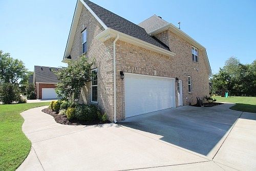 4th image of 2917 Caraway Dr