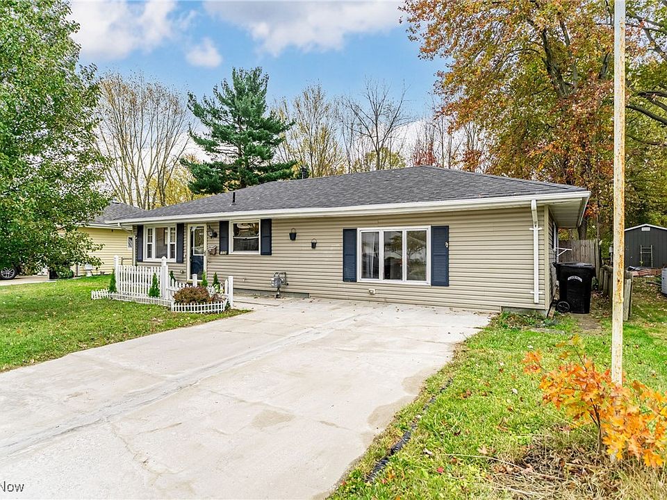 1st image of 1038 Oakwood Dr