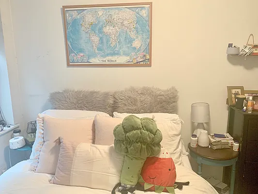 Rented by Compass | media 9