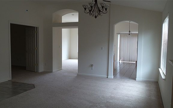 4th image of 201 Bombay Cir
