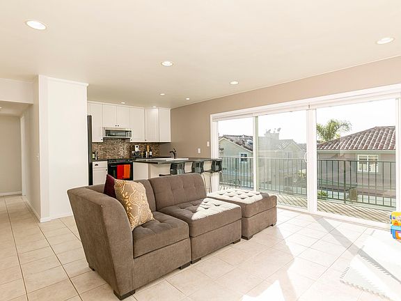 2nd image of 2603 1/2 Phelan Ln