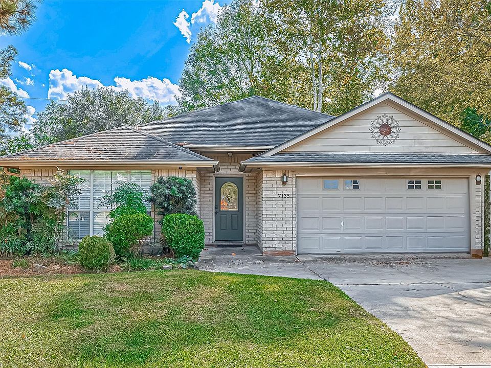 1st image of 7135 Woodland Oaks