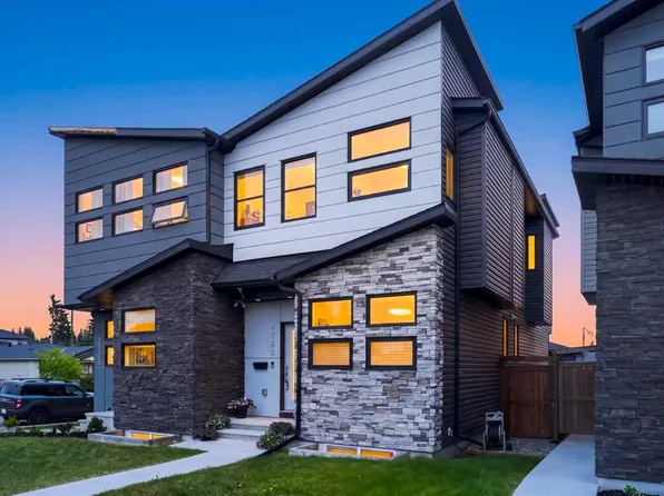 4660 W 82nd St NW, Calgary, AB T3B 2P7