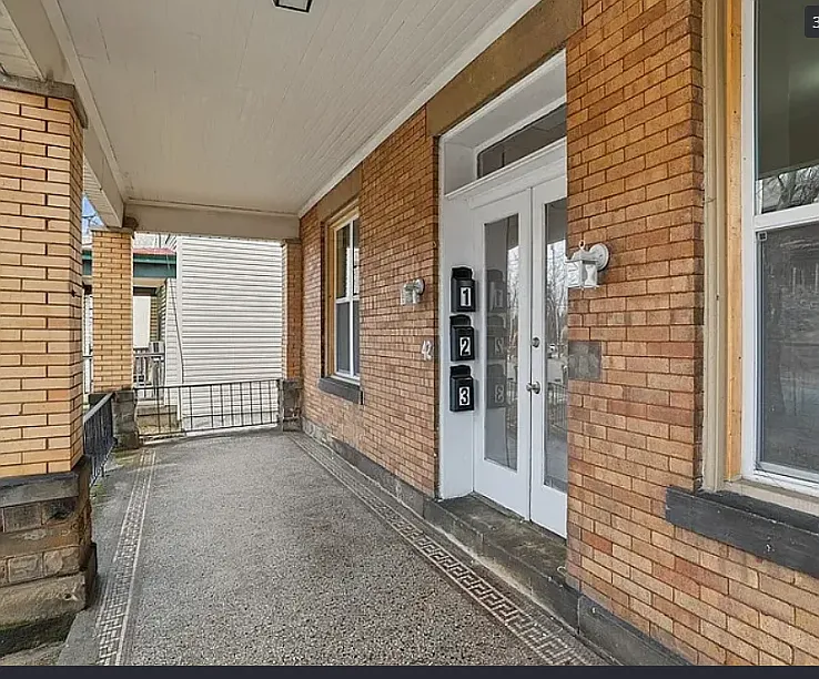 Building Photo - 42 Watson Blvd #3