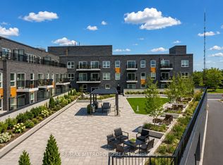 430 Essa Rd #422, Barrie, ON L9J0M1