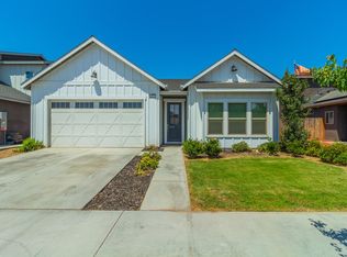 2417 N Divisadero St, Visalia, CA 93291