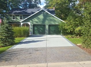 9 Azalea Dr, Apalachin, NY 13732