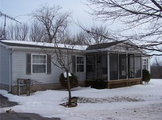 7182 Halcus Rd, Sodus, NY 14551