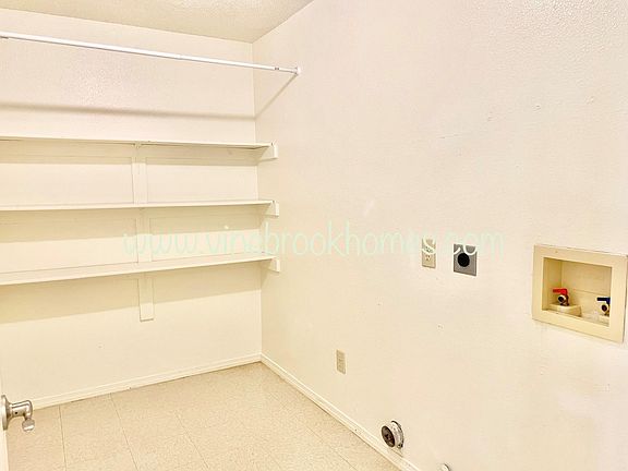 5th image of 2132 Santa Clara Ct