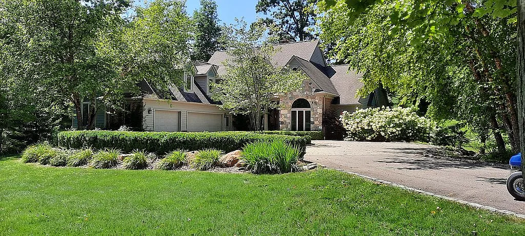1492 Masters Dr photo 1