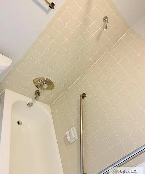 6206 NW King Arthur Dr #3 — Photo 25
