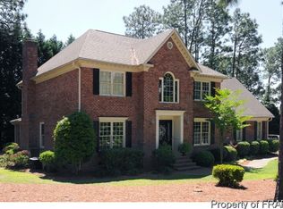 6843 Surrey Rd, Fayetteville, NC 28306