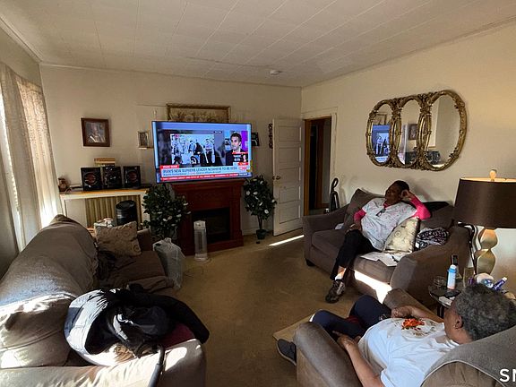 2nd image of 644 Carroll Avenue #5