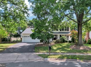 21308 Arrowhead Ct, Ashburn, VA 20147