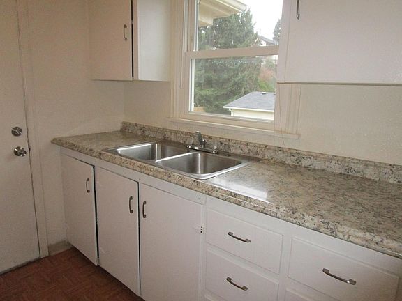 4th image of 1307 Garfield St S APT 7