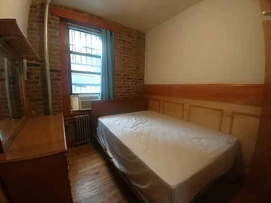 Rented by Downtown Mgt & Realty LLC | media 11