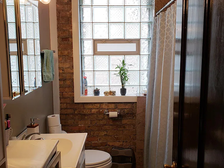 2431 N California Ave #1N — Photo 12