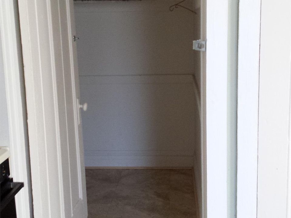walk-in closet, pantry