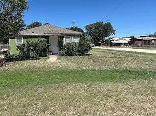 2301 E 1st St, Petersburg, TX 79250