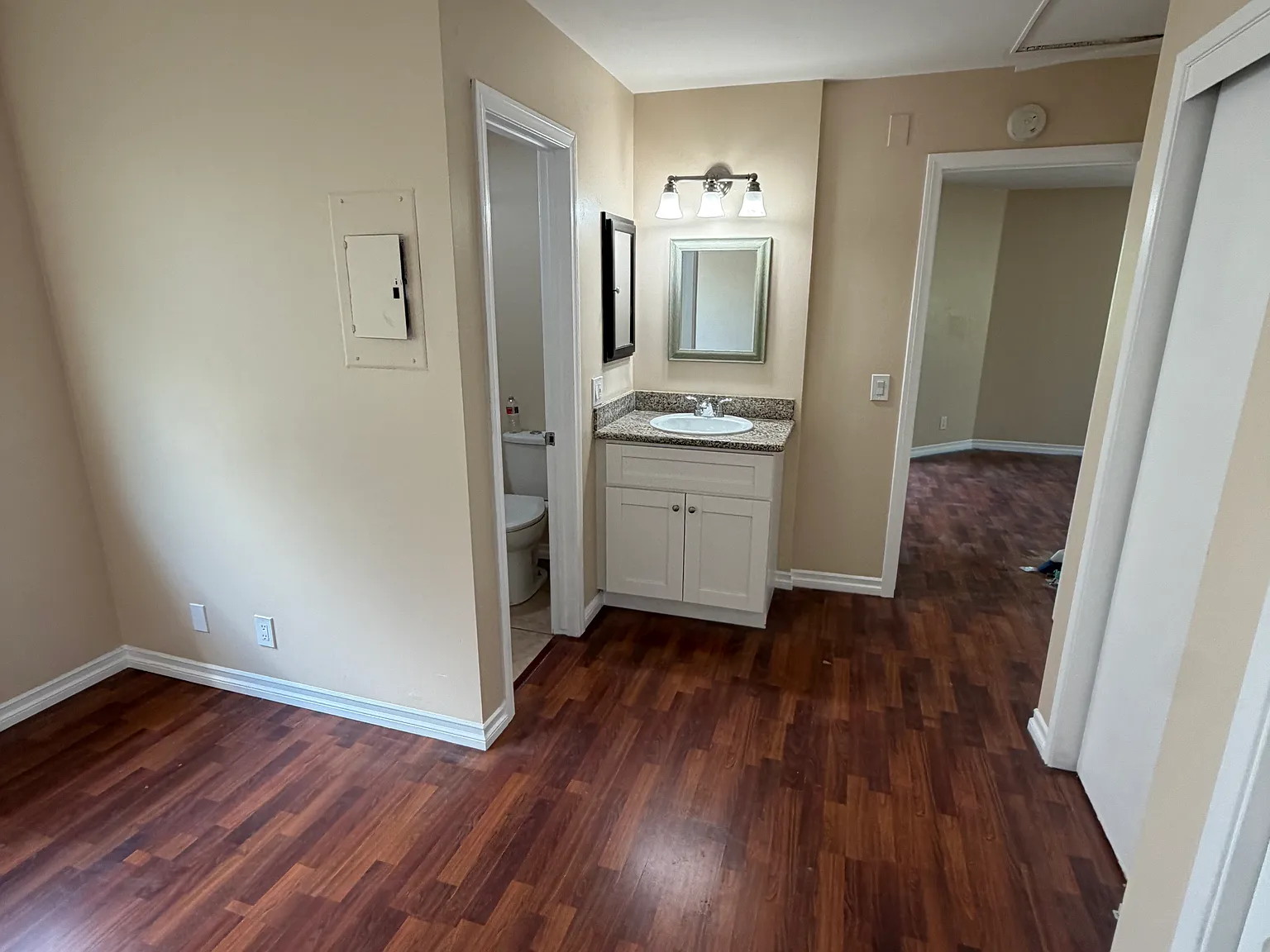 1 bed, 600 sqft, $1,650 — Photo 2