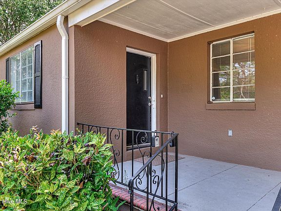 3rd image of 1801 Heath Street