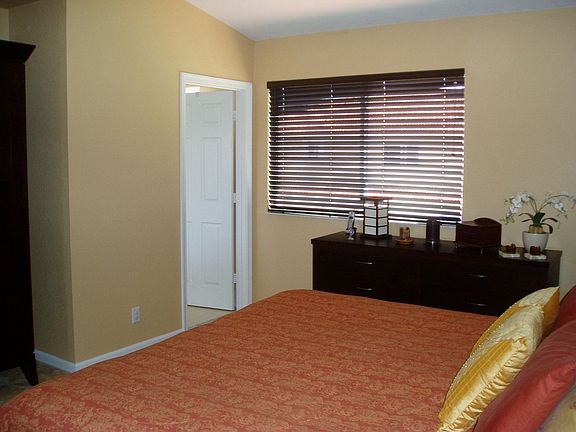3rd image of 6088 Whalton St