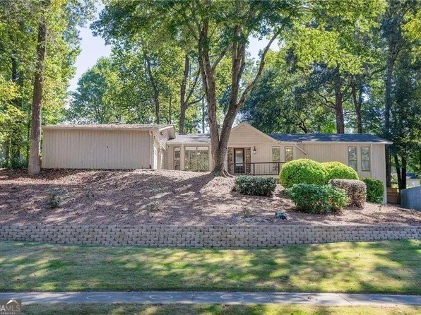 3370 Indian Hills Dr, Marietta, GA 30068