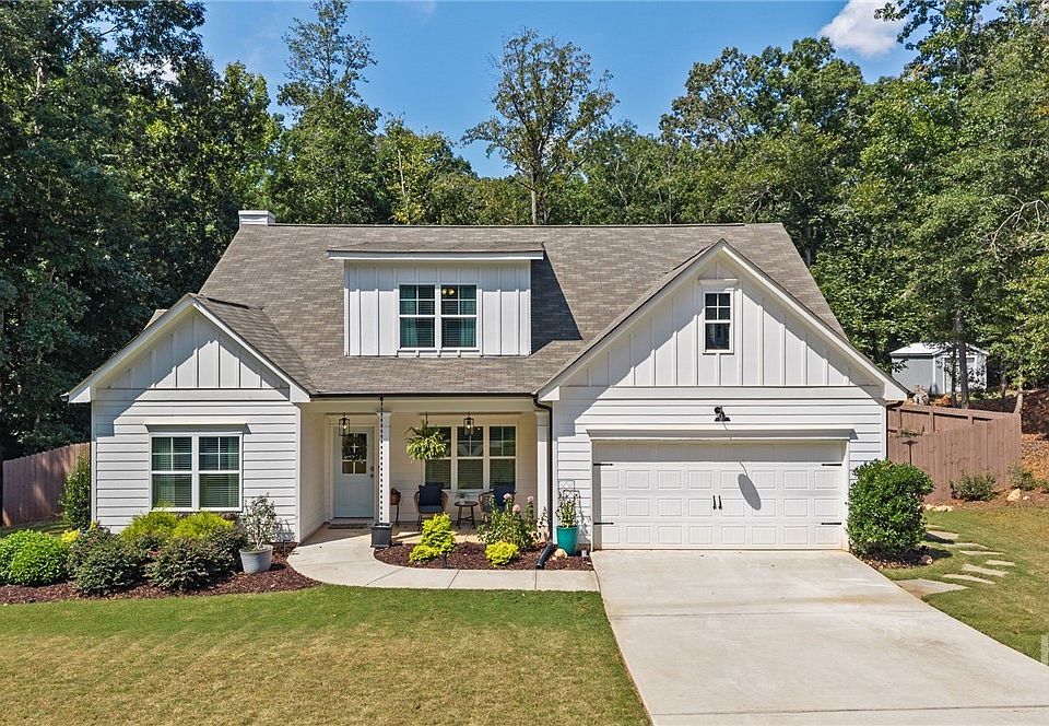 1st image of 210 Masters Way