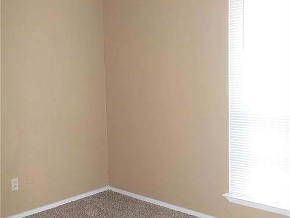 4th image of 2738 Town North Dr