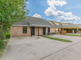 101 Meadow Park Cir, Waco, TX 76705