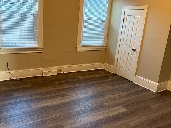 5th image of 1020 Jamison Ave NE #2