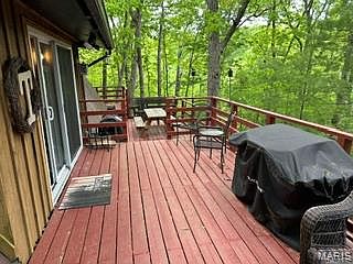 3rd image of 121 Crystal Lake Dr