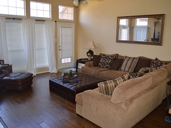 2nd image of 109 Idlewild Ct