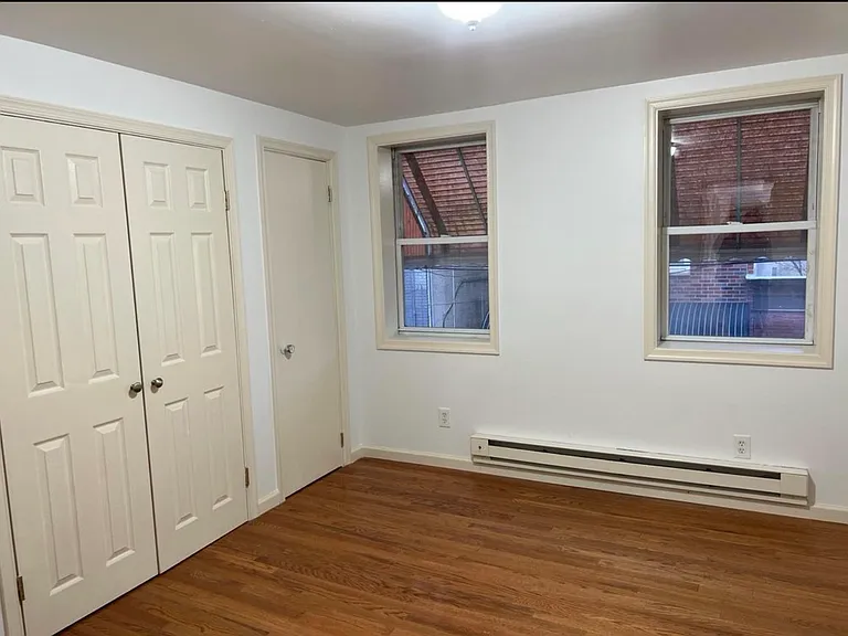 1208 S Alder St — Photo 8