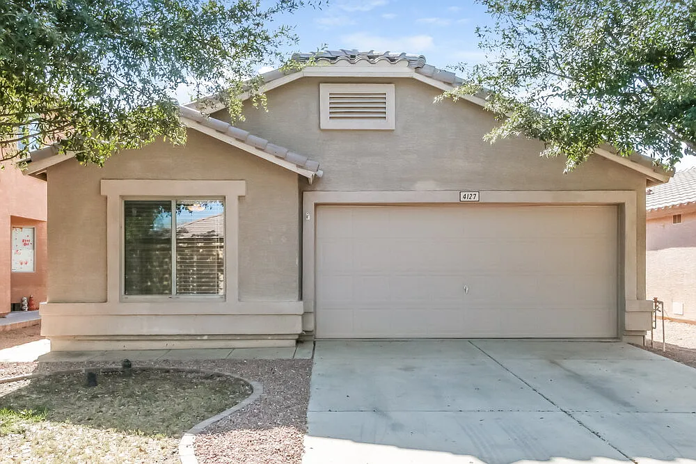 3 bed, 2.0 bath, 1471 sqft, $1,860 — Photo 1